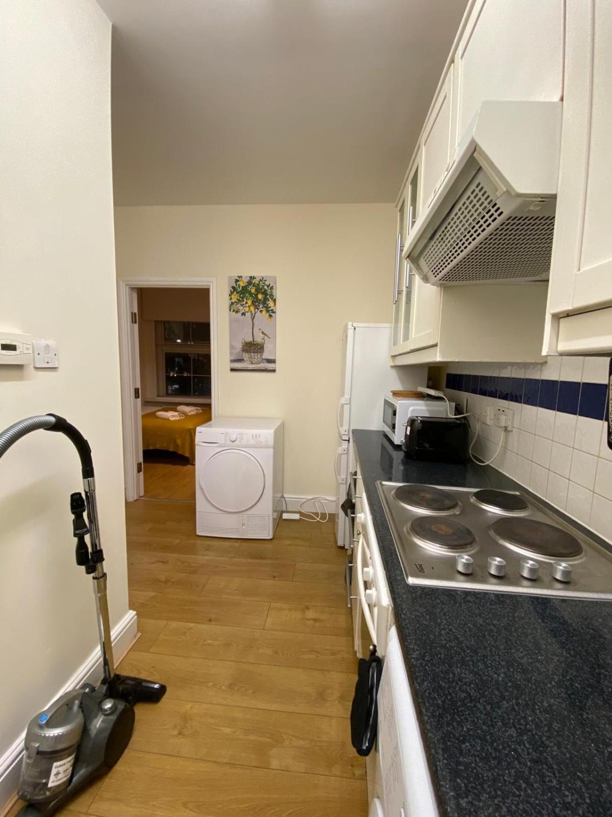 Appartamento Bright And Cozy Entire Flat Near Euston Station And Ucl Hospital Londra Esterno foto